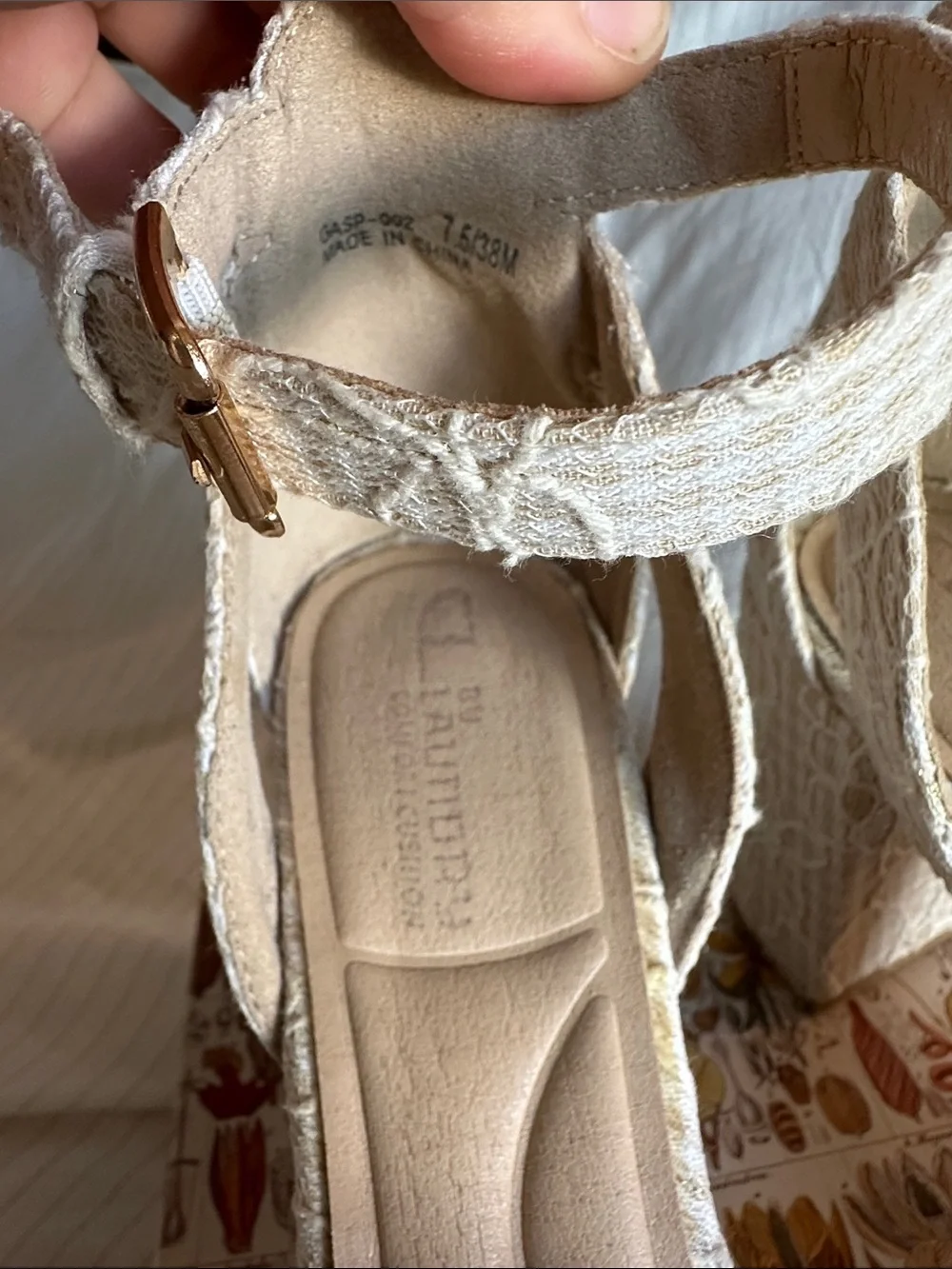 CL by Laundry Cream Lace Platform Block Heel Sandals